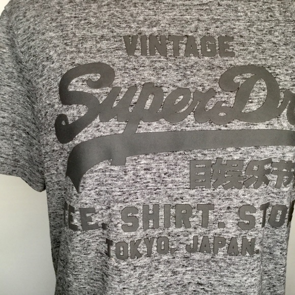 Superdry t-shirt. Embossed. Premium quality. - Picture 3 of 11